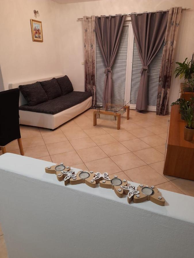 Apartman Lucy Apartment Хвар Екстериор снимка