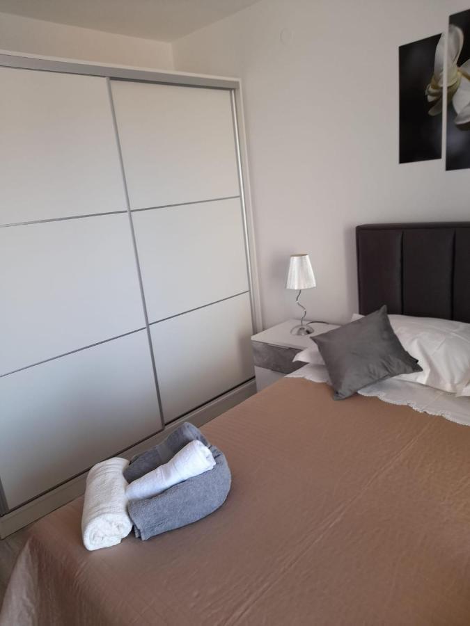 Apartman Lucy Apartment Хвар Екстериор снимка