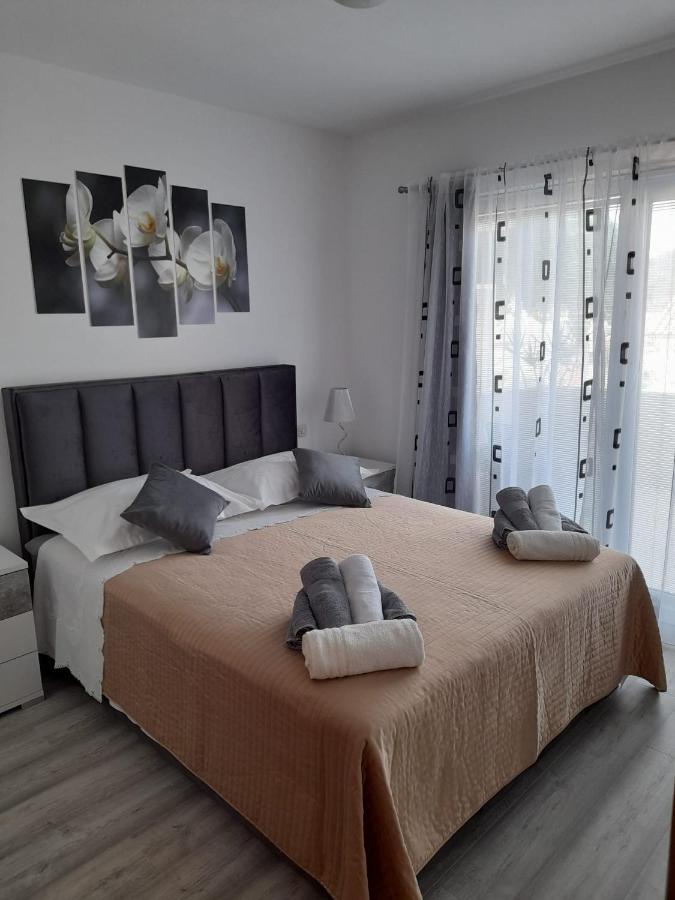 Apartman Lucy Apartment Хвар Екстериор снимка